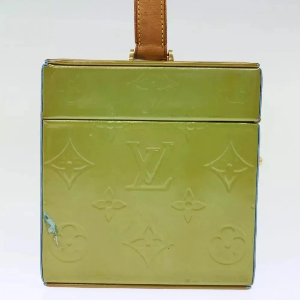 LOUIS VUITTON Monogram Vernis Bleecker Pouch Baby Blue - Picture 2 of 12